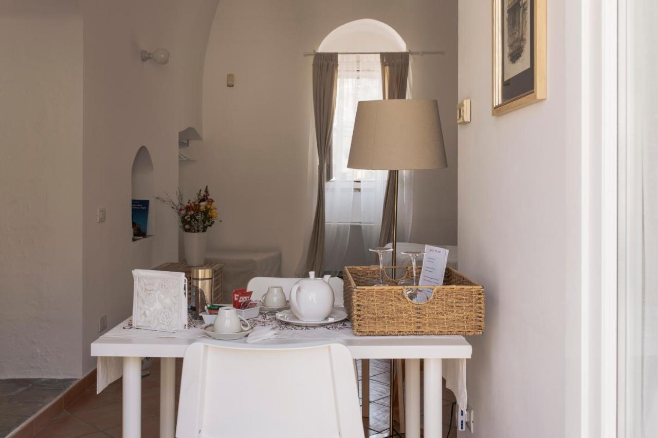 Il Vicinato, Casa Vacanza Immersa Nel Cuore Dei Sassi มาเตรา ภายนอก รูปภาพ