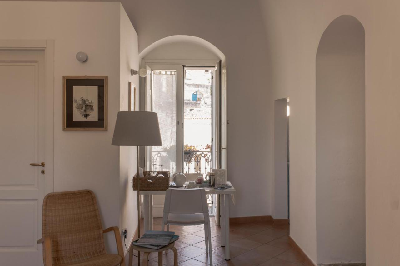 Il Vicinato, Casa Vacanza Immersa Nel Cuore Dei Sassi มาเตรา ภายนอก รูปภาพ